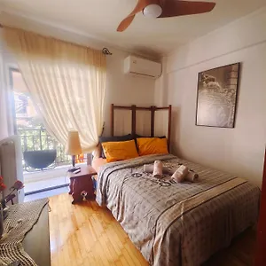 Private In A Shared Flat Ελλάδα